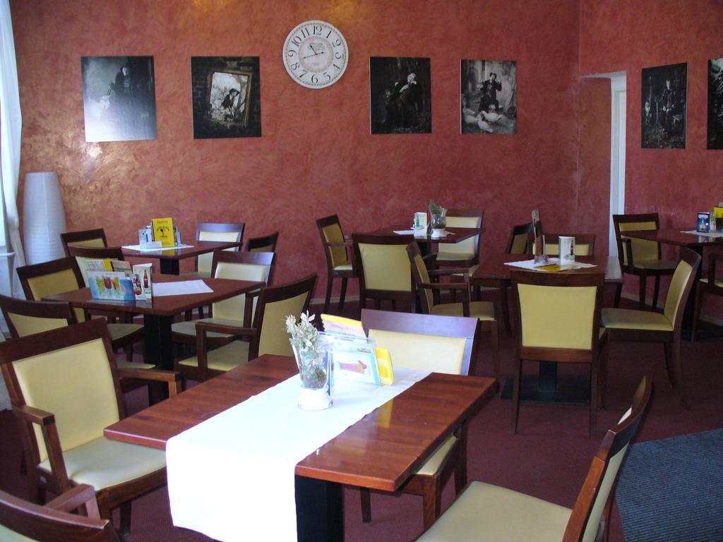 Hotel Slavia Tábor Dış mekan fotoğraf